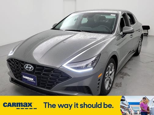 2022 Hyundai SONATA SEL
