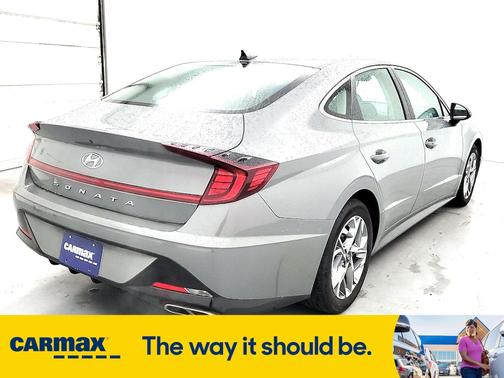 2022 Hyundai SONATA SEL