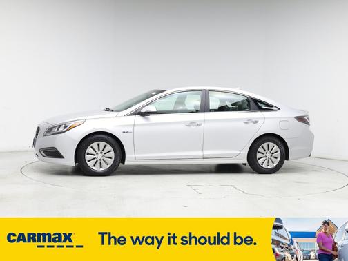2016 Hyundai SONATA Hybrid SE