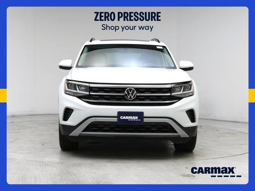 White 2023 Volkswagen Atlas SE w/Tech