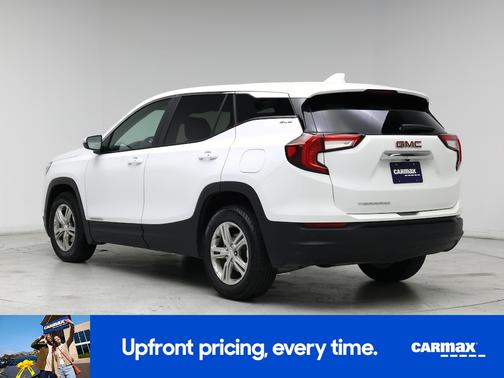 White 2024 GMC Terrain SLE