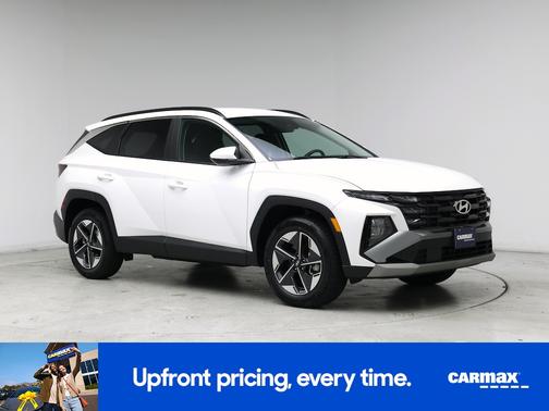 White 2025 Hyundai TUCSON SEL