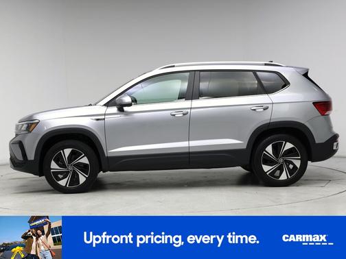 Silver 2024 Volkswagen Taos SE