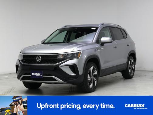 Silver 2024 Volkswagen Taos SE