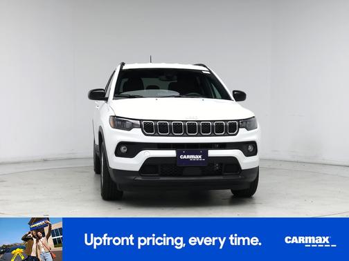White 2023 Jeep Compass Latitude