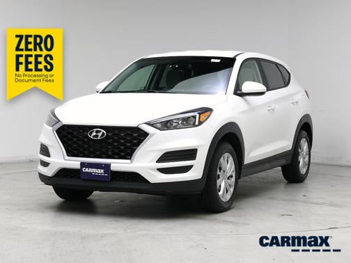 White 2020 Hyundai TUCSON SE
