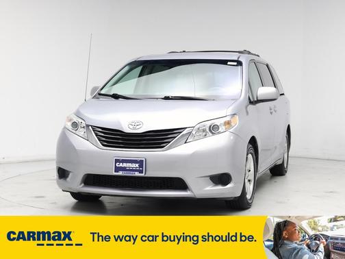 2014 Toyota Sienna LE
