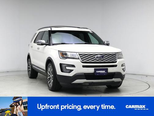White 2017 Ford Explorer Platinum