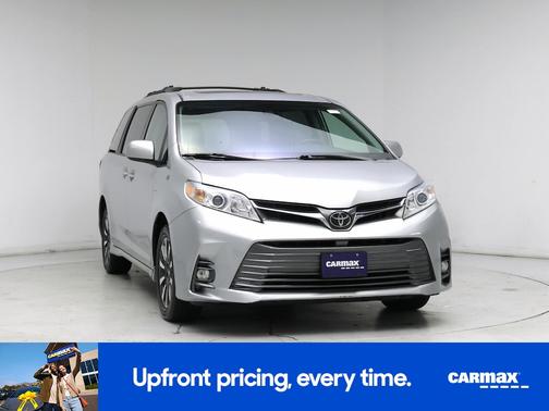 2019 Toyota Sienna XLE