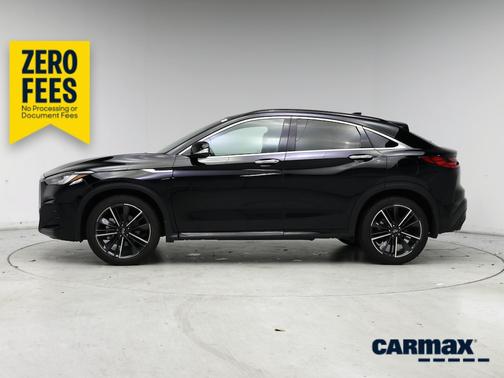 Black 2023 INFINITI QX55 Luxe