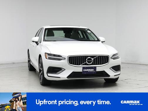 2022 Volvo S60 Recharge Plug-In Hybrid T8 Inscription