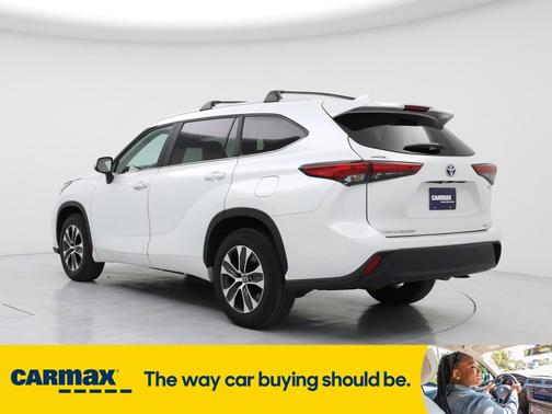 2023 Toyota Highlander Hybrid XLE