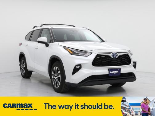 2023 Toyota Highlander Hybrid XLE