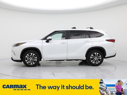 2023 Toyota Highlander Hybrid XLE