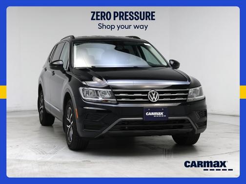 Black 2021 Volkswagen Tiguan SE