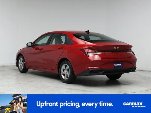 Red 2021 Hyundai ELANTRA SE