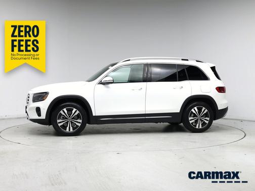 White 2025 Mercedes-Benz GLB 250