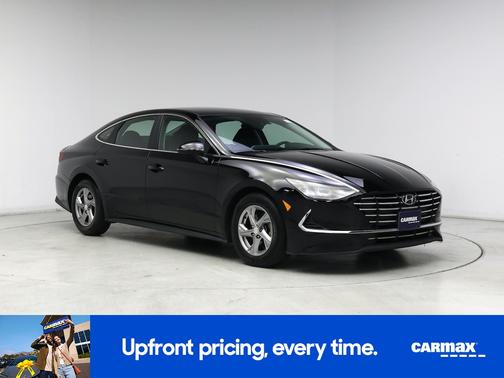 Black 2023 Hyundai SONATA SE