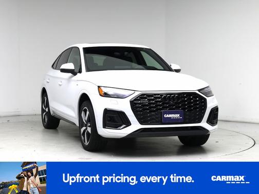 White 2023 Audi Q5 Sportback S-Line Prestige