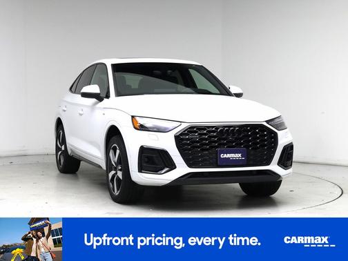 White 2023 Audi Q5 Sportback S-Line Prestige