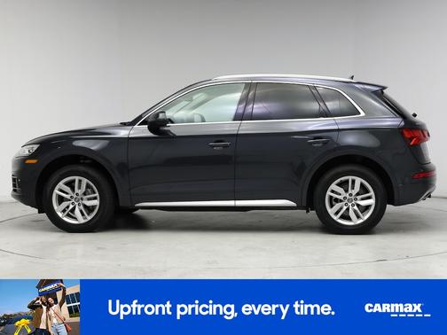 Gray 2020 Audi Q5 Premium