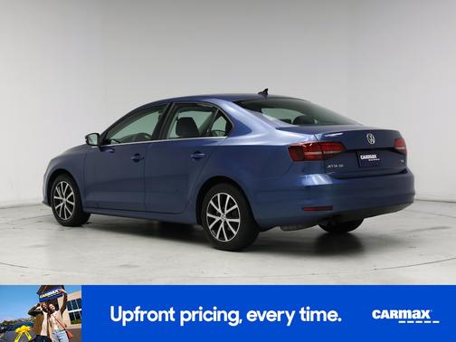 Blue 2017 Volkswagen Jetta SE