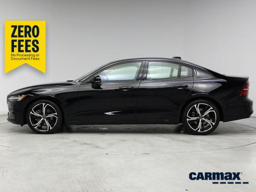 Black 2025 Volvo S60 B5 Plus