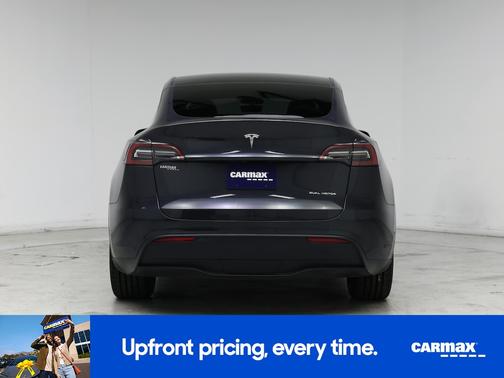 Gray 2025 Tesla Model Y Long Range