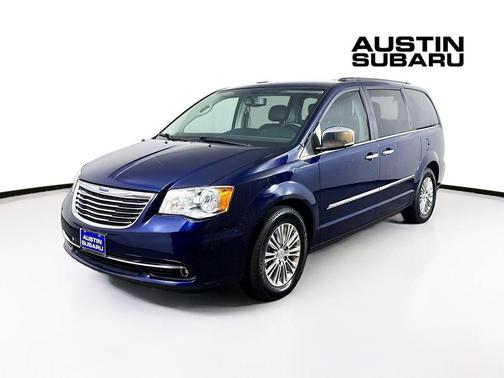 2015 Chrysler Town & Country Touring-L