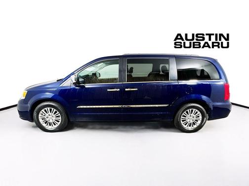 2015 Chrysler Town & Country Touring-L