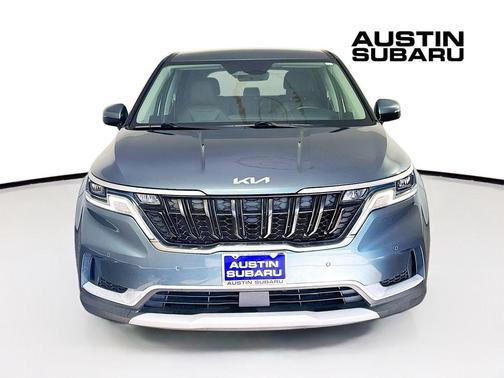 2023 Kia Carnival EX