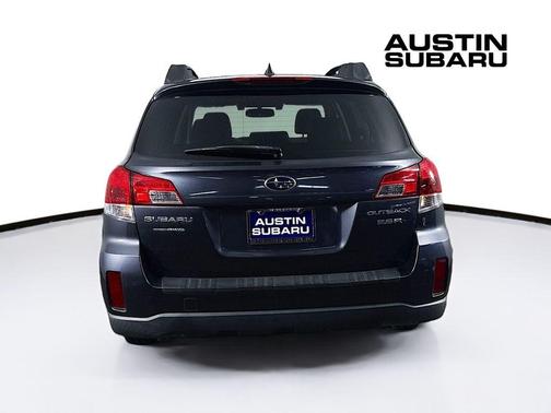 2013 Subaru Outback 3.6R Limited