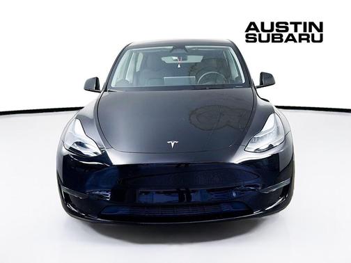 2024 Tesla Model Y Base