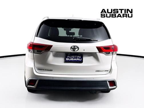 2019 Toyota Highlander 