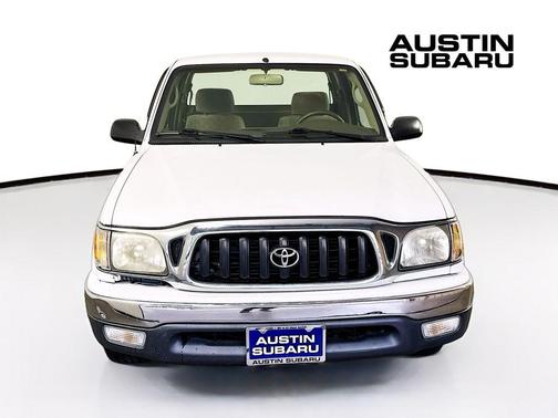 White 2004 Toyota Tacoma Xtracab
