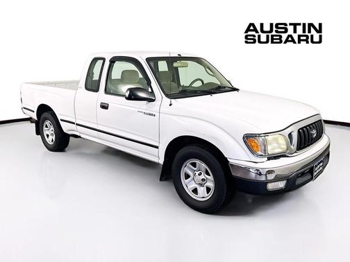 White 2004 Toyota Tacoma Xtracab
