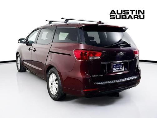 2017 Kia Sedona LX