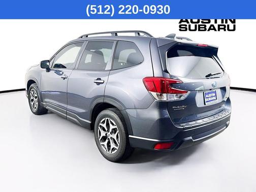 Magnetite Gray Metallic 2023 Subaru Forester 2.5i Premium