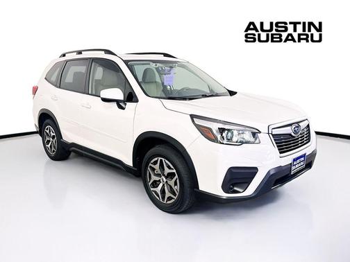 Crystal White Pearl 2020 Subaru Forester Premium