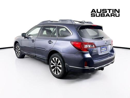Carbide Gray Metallic 2017 Subaru Outback 3.6R Limited