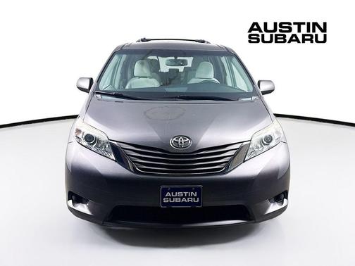 2015 Toyota Sienna LE