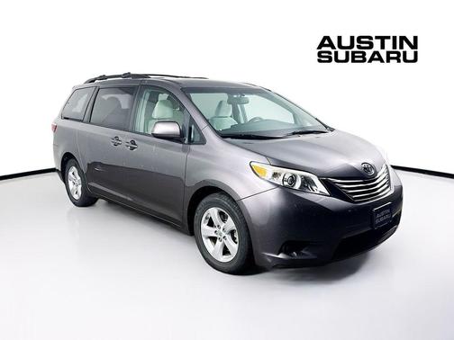 2015 Toyota Sienna LE