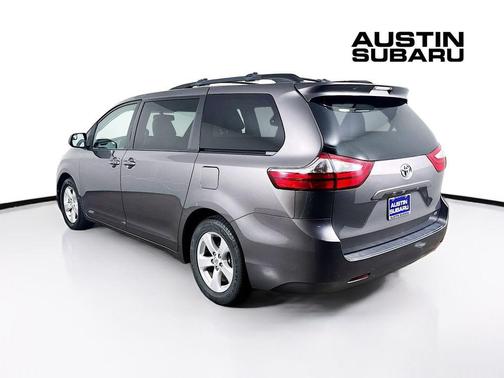 2015 Toyota Sienna LE