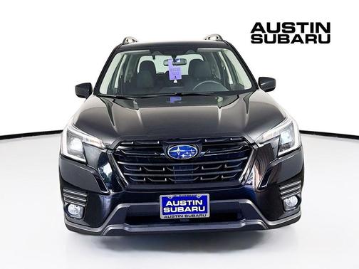 Crystal Black Silica 2023 Subaru Forester Premium