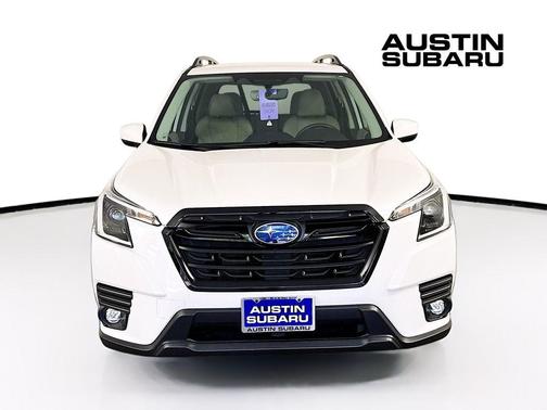 Crystal White Pearl 2024 Subaru Forester Premium