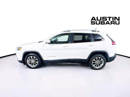 Bright White Clearcoat 2019 Jeep Cherokee Latitude Plus