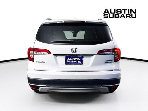 2020 Honda Pilot Touring 8-Passenger