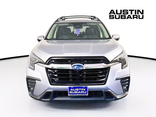 Ice Silver Metallic 2023 Subaru Ascent Limited 7-Passenger