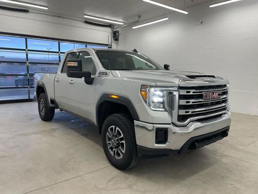 Quicksilver Metallic 2022 GMC Sierra 2500 SLE