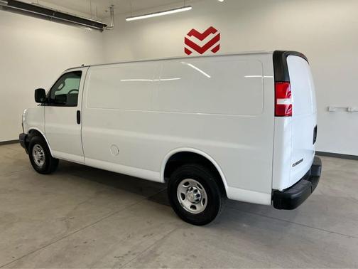 Summit White 2020 Chevrolet Express 2500 LT